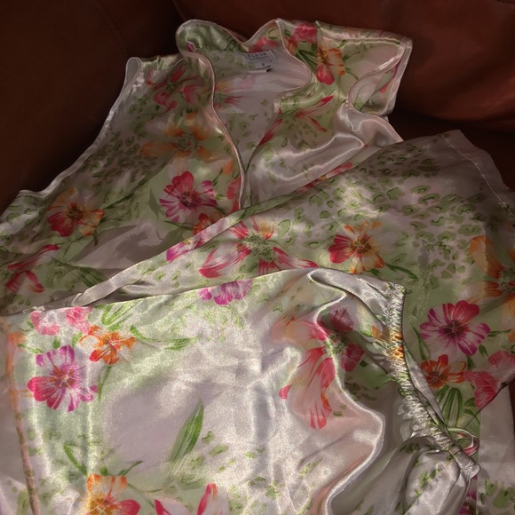 Fun PJS - Picture 2 of 2